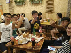 沿河烧烤加盟,学烧烤技术,开烧烤店多少钱疯狂烤翅加盟